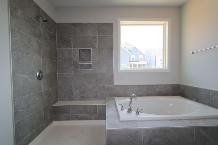 Owner's Bathroom Owner's Bathroom