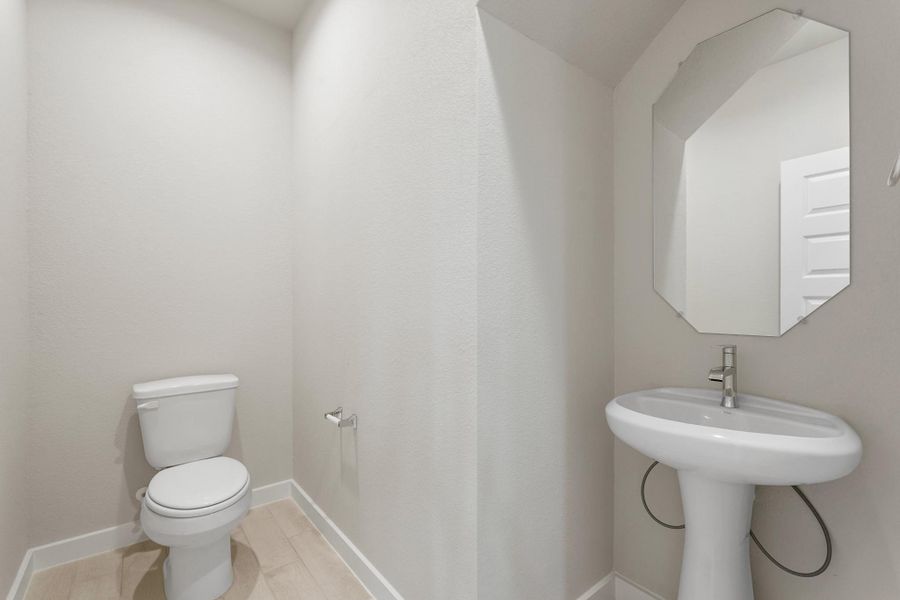 Furnished interior view inside a new home in Briarwood Crossing, Rosenberg (Image 9). Furnished interior view inside a new home in Briarwood Crossing, Rosenberg (Image 9).