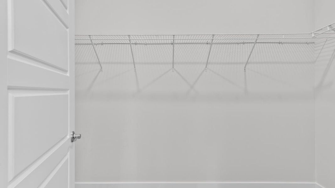 Spacious, unfurnished interior of a new home in Rolling Hills, Bolivia (Image 25).