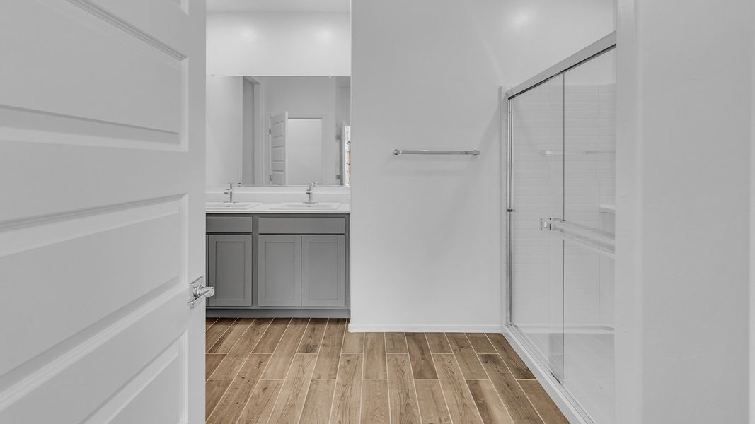 Image 37 of a home in Barnett Village.