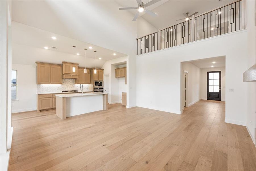 Spacious, unfurnished interior of a new home in Painted Tree Woodland District 50, McKinney (Image 31). Spacious, unfurnished interior of a new home in Painted Tree Woodland District 50, McKinney (Image 31).