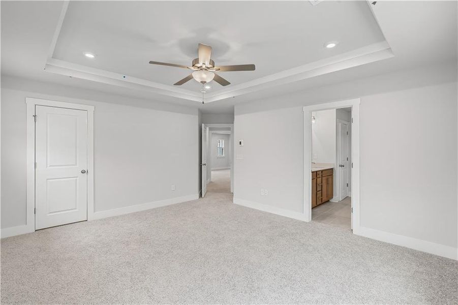 Spacious, unfurnished interior of a new home in Rose Creek, Cumming (Image 42).