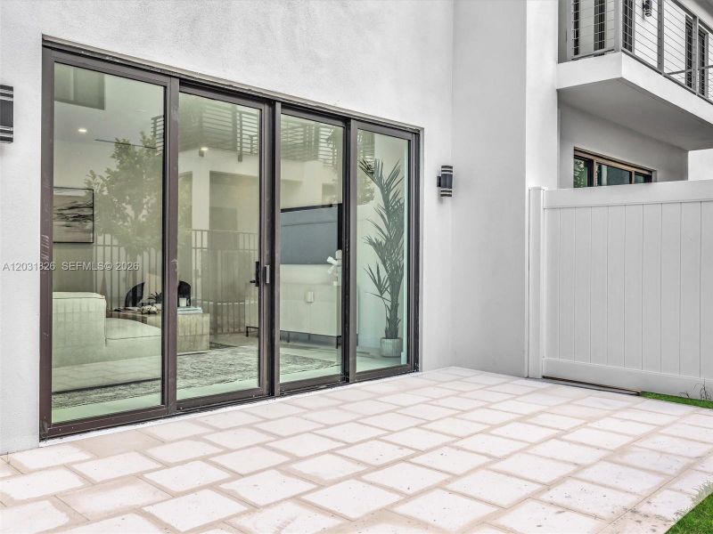 Exterior details and patio area of a home in , Dania Beach (Image 47).