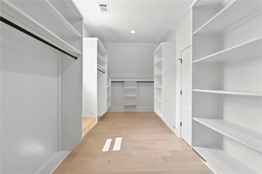 Spacious, unfurnished interior of a new home in , Loganville (Image 67).