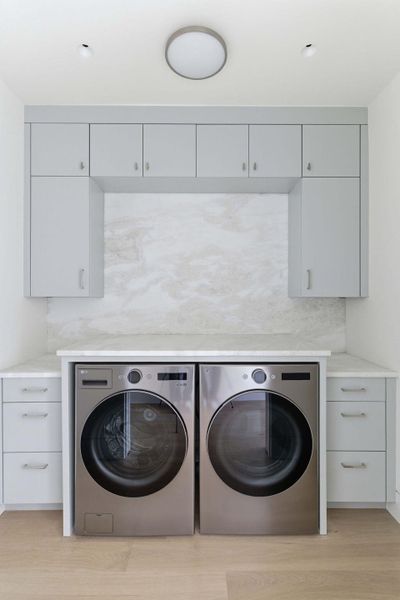 Close-up of interior finishes inside a home in , Sullivan's Island (Image 54).