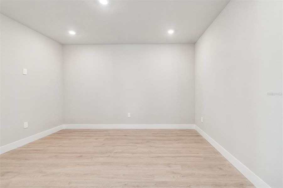 Spacious, unfurnished interior of a new home in Coasterra, Palmetto (Image 16).