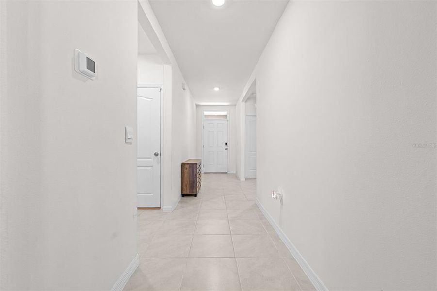 Spacious, unfurnished interior of a new home in , Bartow (Image 22).