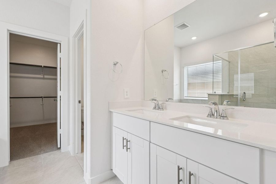 Furnished interior view inside a new home in Southwinds, Baytown (Image 14). Furnished interior view inside a new home in Southwinds, Baytown (Image 14).