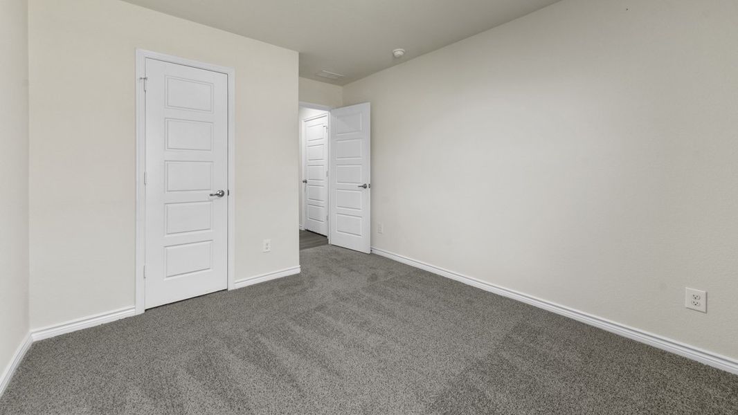 Spacious, unfurnished interior of a new home in Liberty Crossing, Royse City (Image 24).
