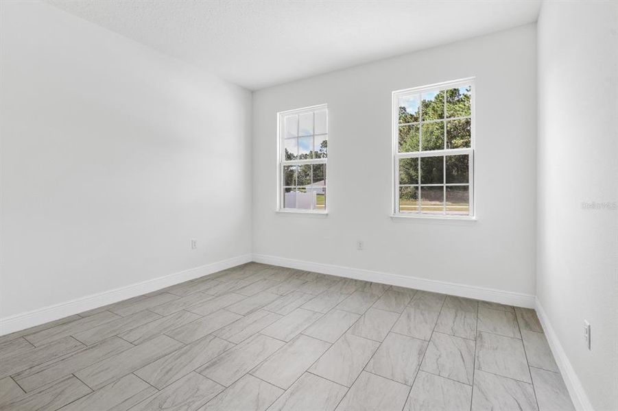 Spacious, unfurnished interior of a new home in , Citrus Springs (Image 50).