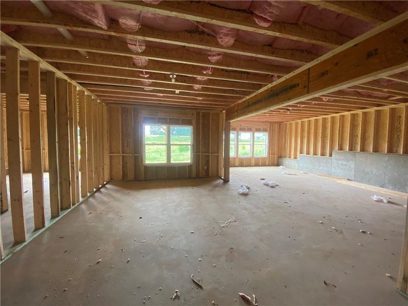 Spacious, unfurnished interior of a new home in , Jefferson (Image 38).