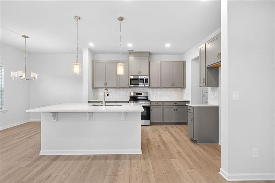 Furnished interior view inside a new home in Franklin Manor, Lawrenceville (Image 4).
