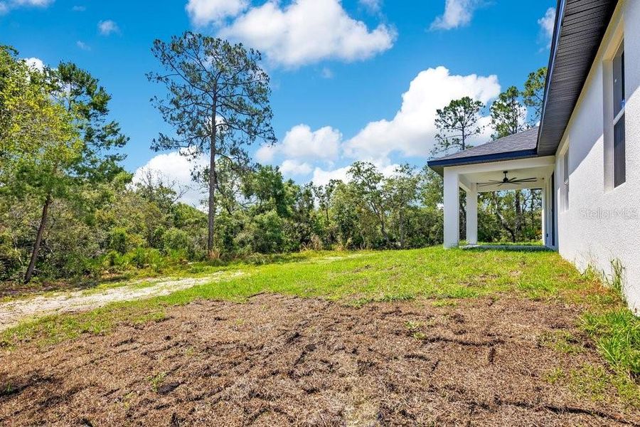 Exterior details and patio area of a home in , Eustis (Image 4).