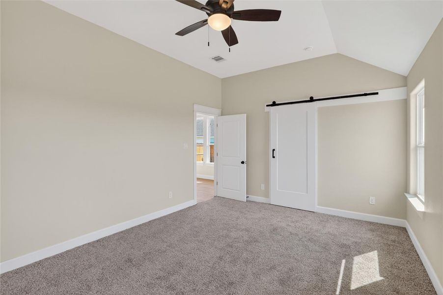 Spacious, unfurnished interior of a new home in , Snook (Image 23).