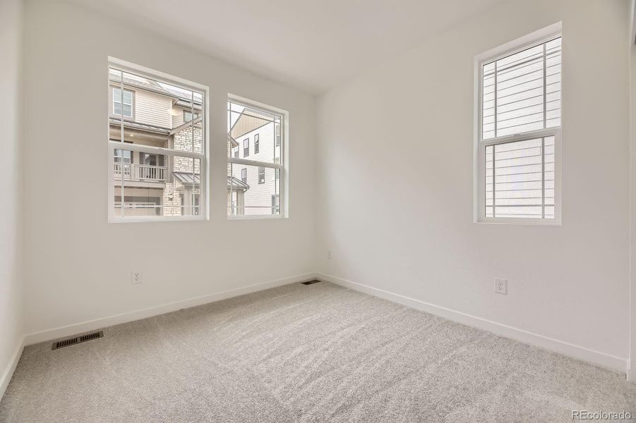 Spacious, unfurnished interior of a new home in Sterling Ranch: The Skyline Collection, Littleton (Image 11).