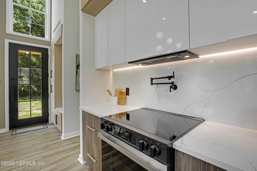 Furnished interior view inside a new home in , Jacksonville (Image 10).