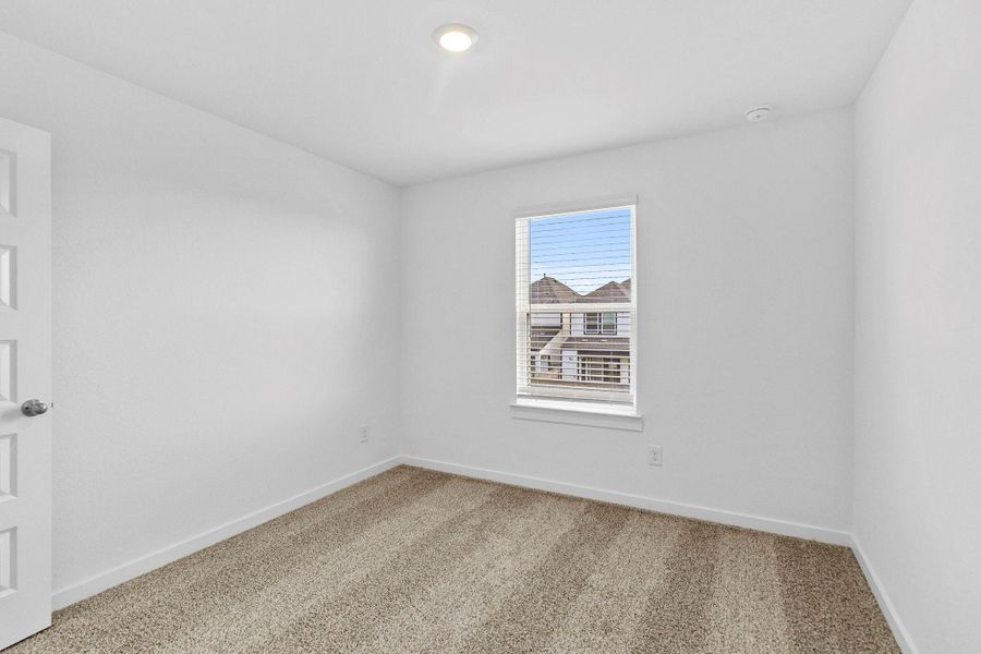 Spacious, unfurnished interior of a new home in Grand West, Houston (Image 16).