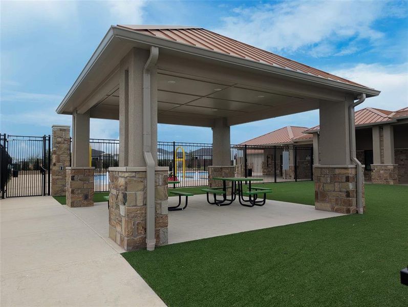 Community Pool & Cabana Community Pool & Cabana