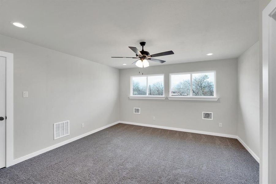 Spacious, unfurnished interior of a new home in , Palmer (Image 25).