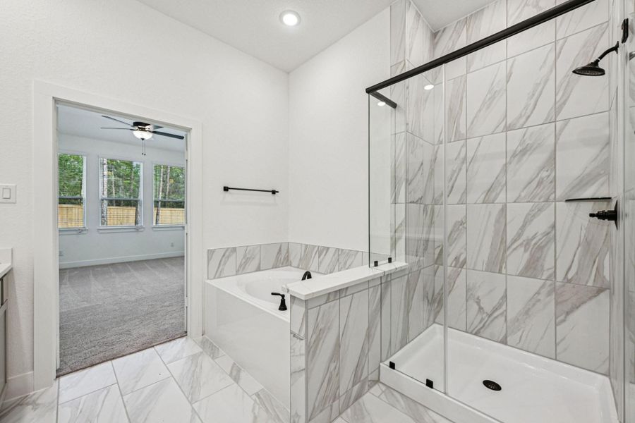 Furnished interior view inside a new home in Kresston 50's, Montgomery (Image 8).