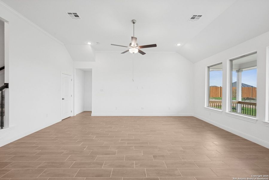Spacious, unfurnished interior of a new home in Everly Estates, San Antonio (Image 40).
