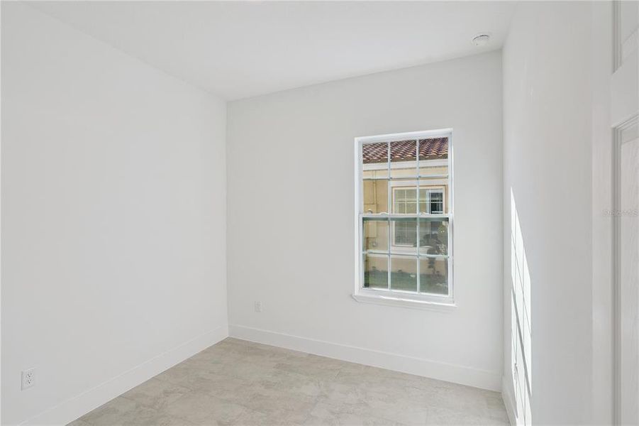Spacious, unfurnished interior of a new home in , Kissimmee (Image 17).