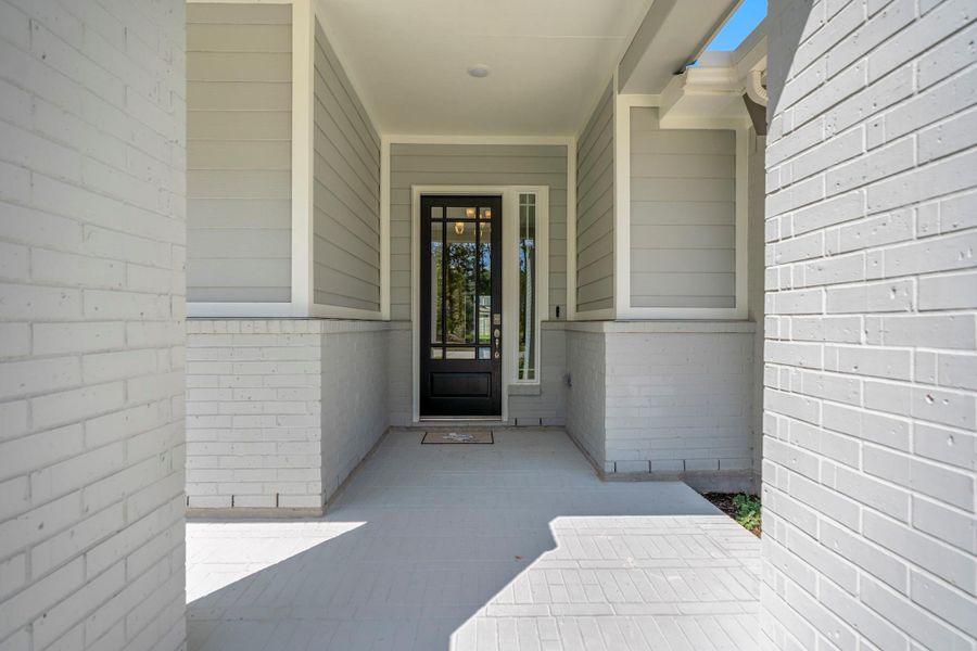 Spacious, unfurnished interior of a new home in ARTAVIA 55' Lots, Conroe (Image 19). Spacious, unfurnished interior of a new home in ARTAVIA 55' Lots, Conroe (Image 19).