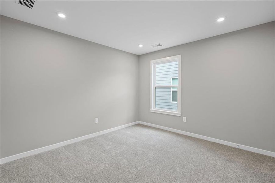 Spacious, unfurnished interior of a new home in Crossvine Estates, Braselton (Image 21).
