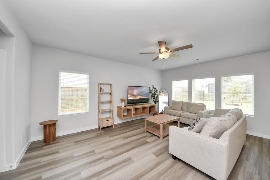 Furnished interior view inside a new home in Montgomery Oaks - Premier, Conroe (Image 13). Furnished interior view inside a new home in Montgomery Oaks - Premier, Conroe (Image 13).