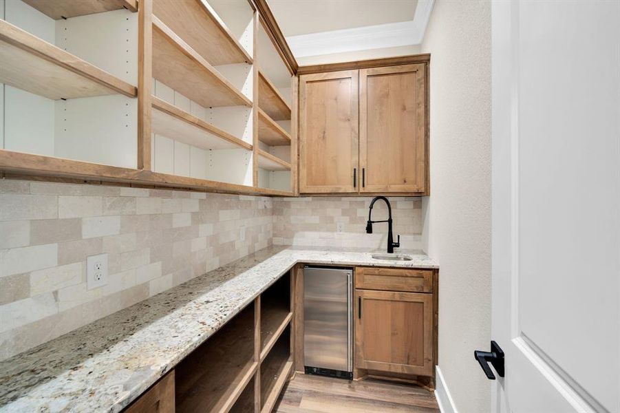 Furnished interior view inside a new home in , Waxahachie (Image 7). Furnished interior view inside a new home in , Waxahachie (Image 7).