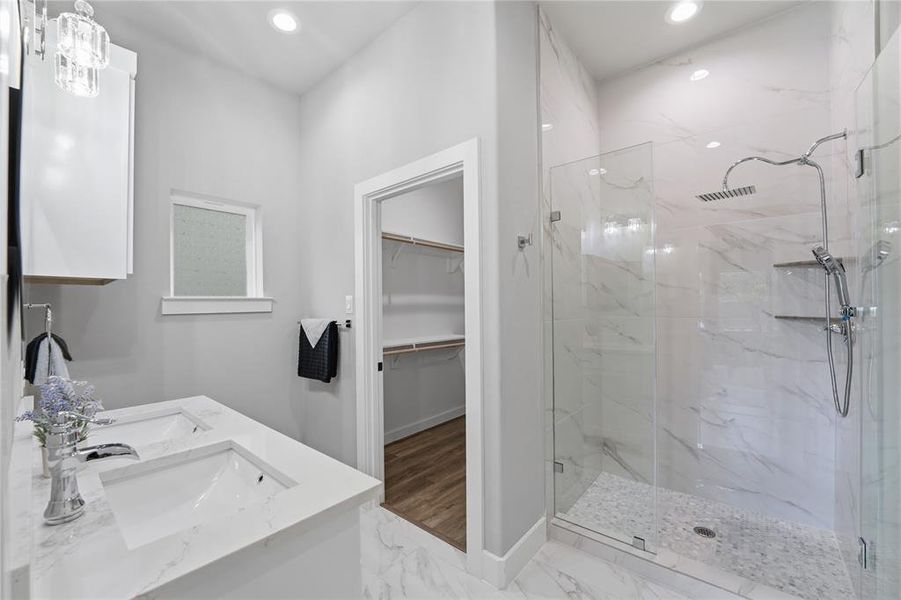 Furnished interior view inside a new home in , Waxahachie (Image 16). Furnished interior view inside a new home in , Waxahachie (Image 16).