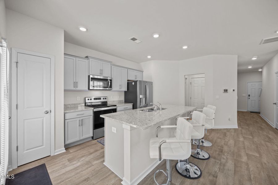 22-web-or-mls-IMG_5545 22-web-or-mls-IMG_5545