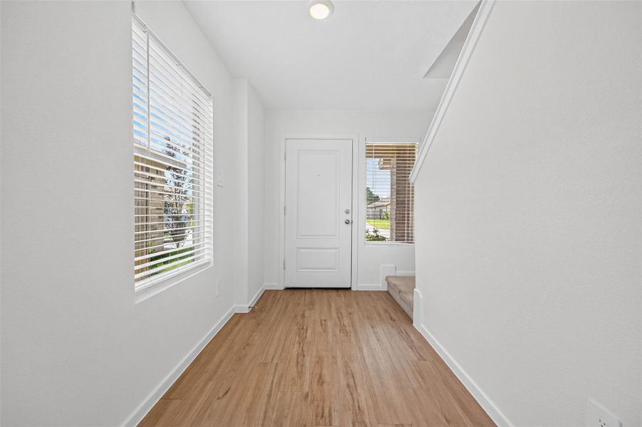 Fresh paint and bright light throughout the house. Fresh paint and bright light throughout the house.