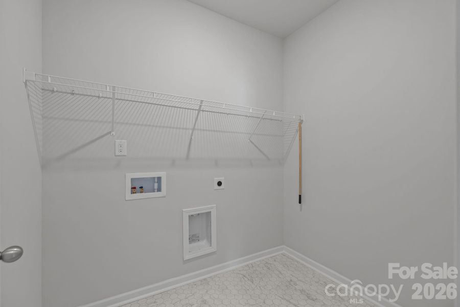 Spacious, unfurnished interior of a new home in McFarland Estates, York (Image 24).
