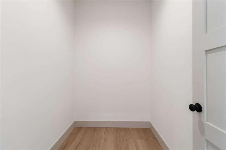Spacious, unfurnished interior of a new home in , Ellijay (Image 39).