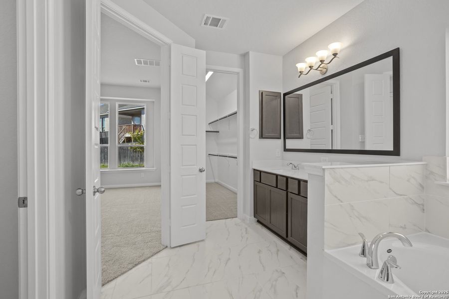 Furnished interior view inside a new home in Ladera, San Antonio (Image 7). Furnished interior view inside a new home in Ladera, San Antonio (Image 7).