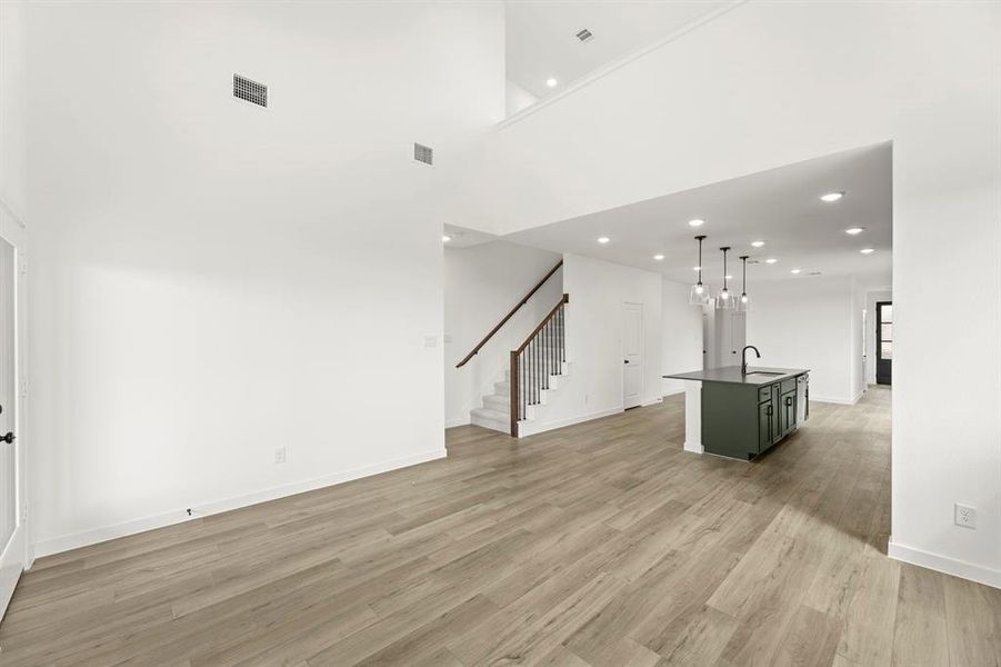 13. 14096 Harden - Family (2)