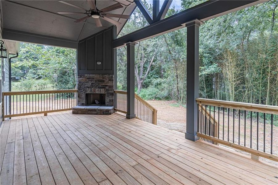 Spacious, unfurnished interior of a new home in , Braselton (Image 18).