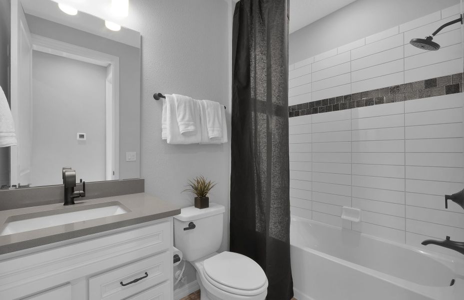 Trailside | Secondary Bathroom