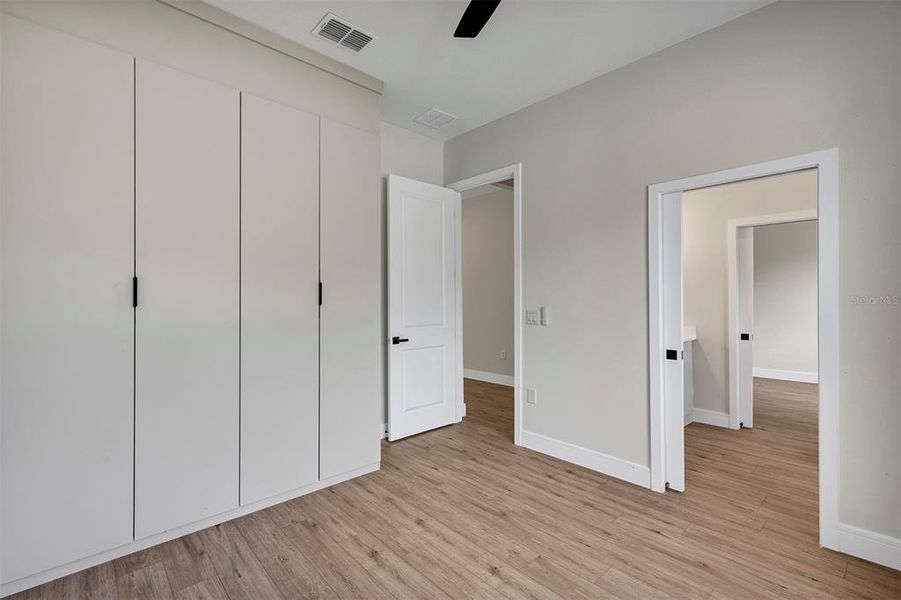Spacious, unfurnished interior of a new home in , Port Charlotte (Image 30).