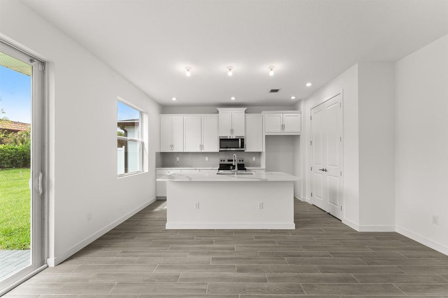 US_SEF_Hazel_Lot 215_Kitchen
