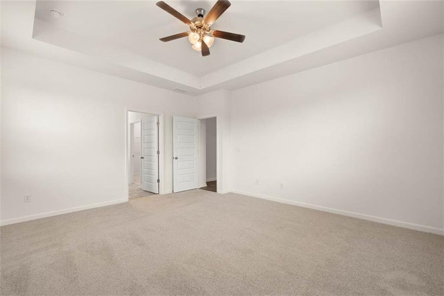 Spacious, unfurnished interior of a new home in Bridle Creek, Locust Grove (Image 29).