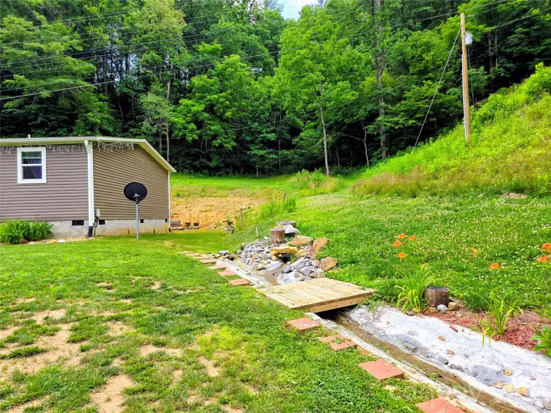 Image 41 of a home in .
