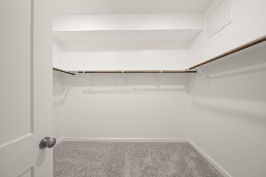 Spacious, unfurnished interior of a new home in Pearlbrook, Texas City (Image 14).