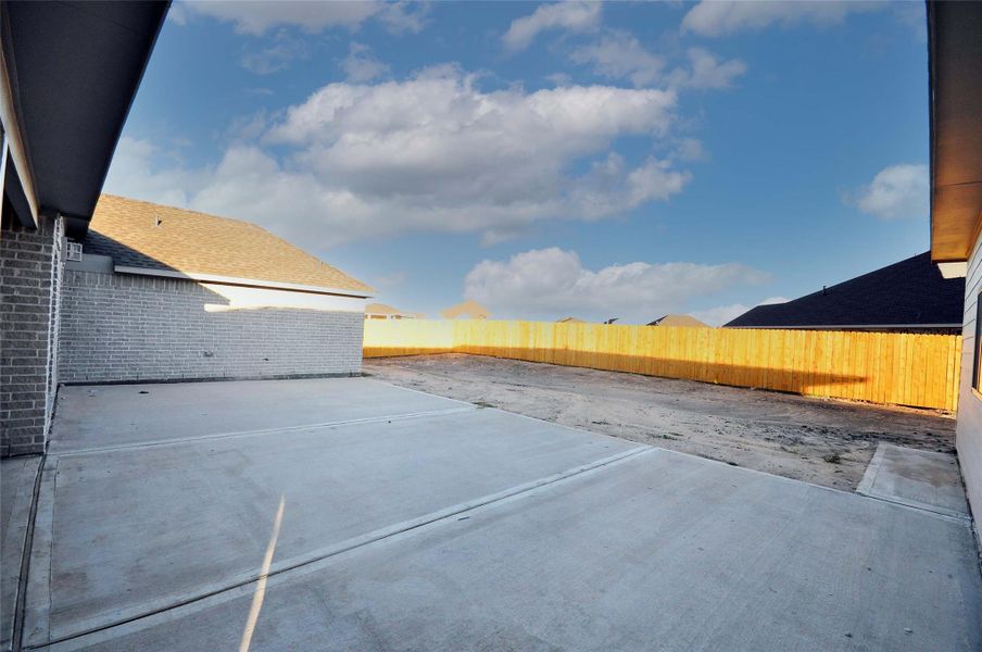 Image 38 of a home in Pedregal.