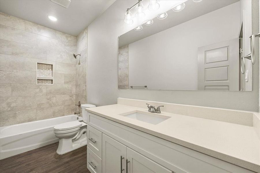 Furnished interior view inside a new home in , Wolfe City (Image 10).