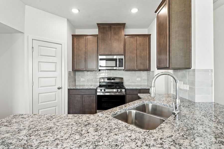 Furnished interior view inside a new home in Arrowhead Farms, Caldwell (Image 5). Furnished interior view inside a new home in Arrowhead Farms, Caldwell (Image 5).