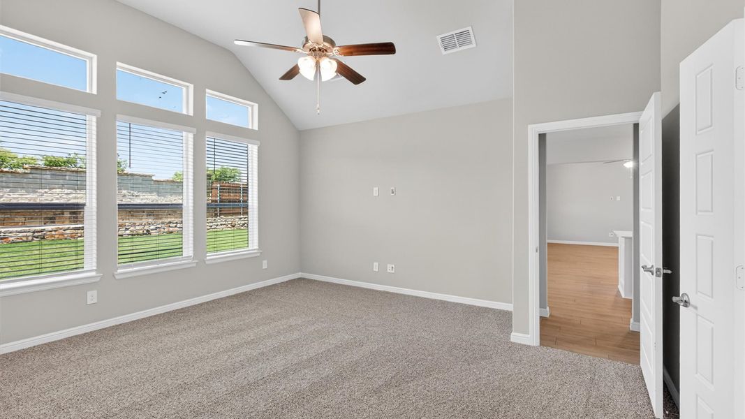 Representative unfurnished interior of a home built from the Wimberley by D.R. Horton in Lakeview Pointe, Midlothian (Image 31).