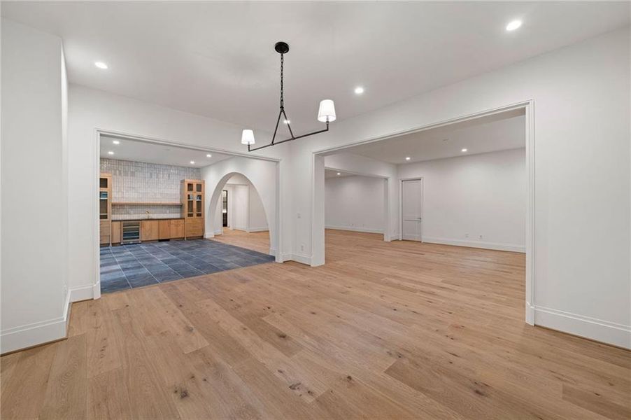 Spacious, unfurnished interior of a new home in , Atlanta (Image 62).