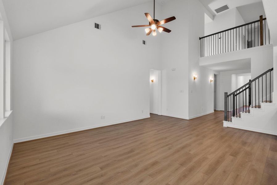 Spacious, unfurnished interior of a new home in Spring Creek Trails, Magnolia (Image 19).